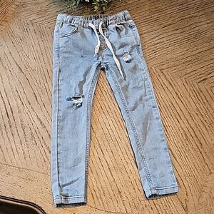 Girls jeggings size 4/5T brave little ones